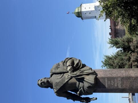 «ОТ ВЕЛИЧЕСТВЕННОГО ПЕТЕРБУРГА до СРЕДНЕВЕКОВОГО СВАРГАСА» — фото-745_3