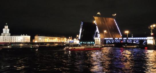 «Ночное шоу поющих мостов» — фото-582_3